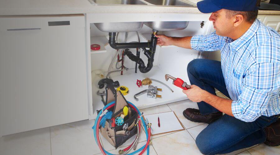 Local expert plumbing services in Knoxville, IA